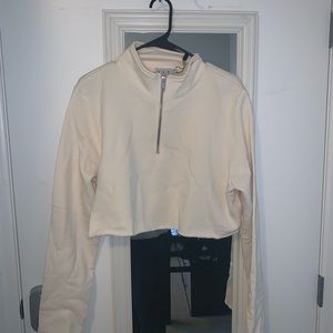 Lauren Elizabeth | XLE Mattie Crop Sweatshirt